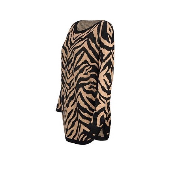 Cabi Dani Pullover Size M NWT - Picture 5 of 8